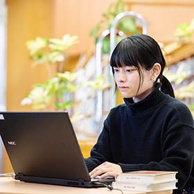 愛媛県立医療技術大学 の写真