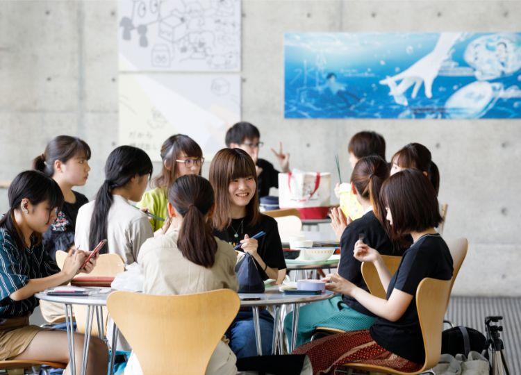 長岡造形大学 の写真
